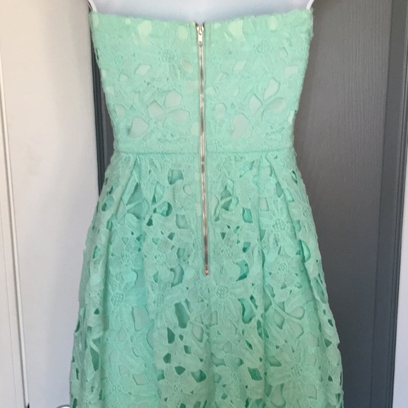 NWT Gorgeous mint green lace dress - Picture 7 of 10